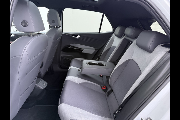 Volkswagen ID.3 First MAX 62kWh SOH 90% Panoramadak Ergo Active Stoelen Navi Pro Ecc Adap.Cruise Heads-Up Display Camera Pdc Lmv 20" Apple Carplay Android Auto Origineel Nederlandse Auto Zeer luxe uitvoering