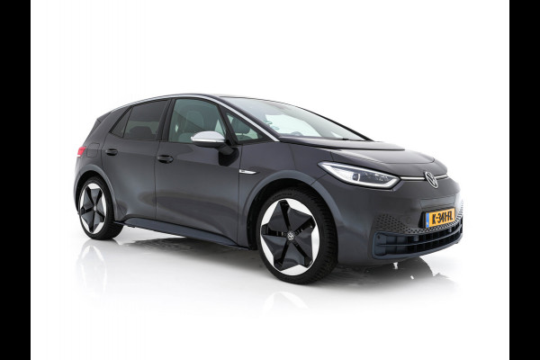 Volkswagen ID.3 First Max 58 kWh [ 3-Fase ] {SOH-89%} (INCL.BTW) *PANO | HEAD-UP | ADAPTIVE-CRUISE | FULL-LED | BLINDSPOT | CAMERA | KEYLESS | MICROFIBRE | AMBIENTLIGHT | NAVI-FULLMAP | DAB+ | ECC | HEATED-SPORTSEATS | DIGI-COCKPIT | 20"ALU*