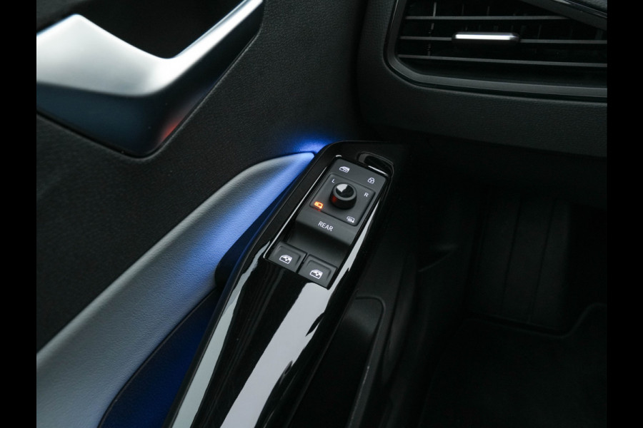 Volkswagen ID.3 First Max 58 kWh [ 3-Fase ] {SOH-89%} (INCL.BTW) *PANO | HEAD-UP | ADAPTIVE-CRUISE | FULL-LED | BLINDSPOT | CAMERA | KEYLESS | MICROFIBRE | AMBIENTLIGHT | NAVI-FULLMAP | DAB+ | ECC | HEATED-SPORTSEATS | DIGI-COCKPIT | 20"ALU*