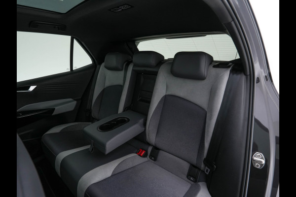 Volkswagen ID.3 First Max 58 kWh [ 3-Fase ] {SOH-89%} (INCL.BTW) *PANO | HEAD-UP | ADAPTIVE-CRUISE | FULL-LED | BLINDSPOT | CAMERA | KEYLESS | MICROFIBRE | AMBIENTLIGHT | NAVI-FULLMAP | DAB+ | ECC | HEATED-SPORTSEATS | DIGI-COCKPIT | 20"ALU*