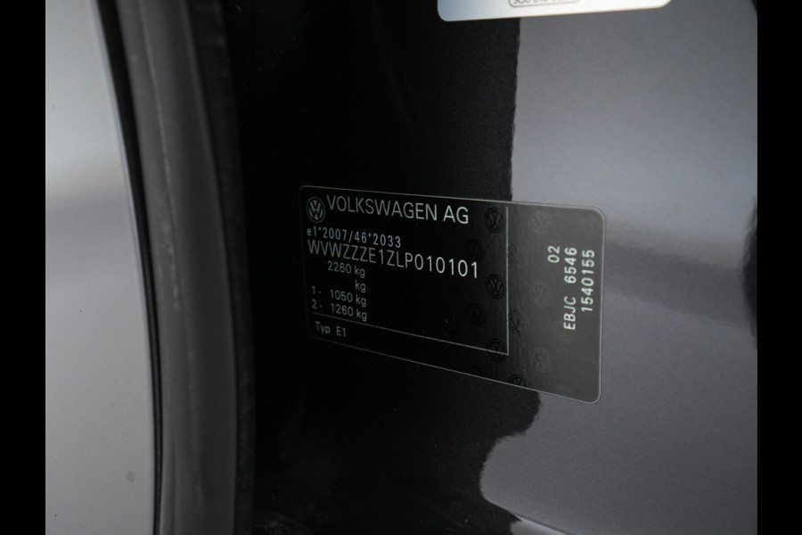 Volkswagen ID.3 First Max 58 kWh [ 3-Fase ] {SOH-89%} (INCL.BTW) *PANO | HEAD-UP | ADAPTIVE-CRUISE | FULL-LED | BLINDSPOT | CAMERA | KEYLESS | MICROFIBRE | AMBIENTLIGHT | NAVI-FULLMAP | DAB+ | ECC | HEATED-SPORTSEATS | DIGI-COCKPIT | 20"ALU*