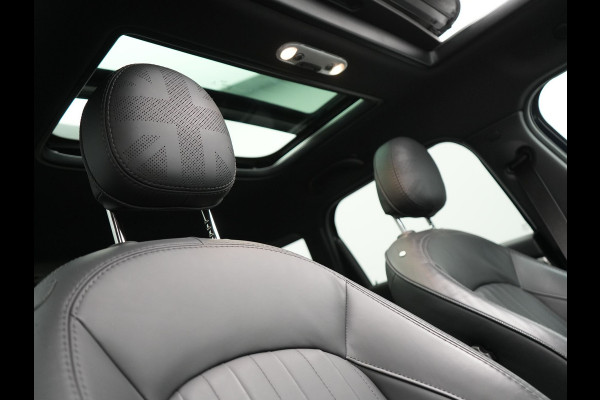 MINI Countryman 1.5 Cooper S E ALL4 MINI Yours PHEV 220pk Dealer O.H | Panodak | Adaptive Cruise | Head Up | Lederen Sportstoelen Verwarmd | 19"L.M | Camera | Sfeerverlichting | Keyless | Apple Carplay | Plug In Hybrid