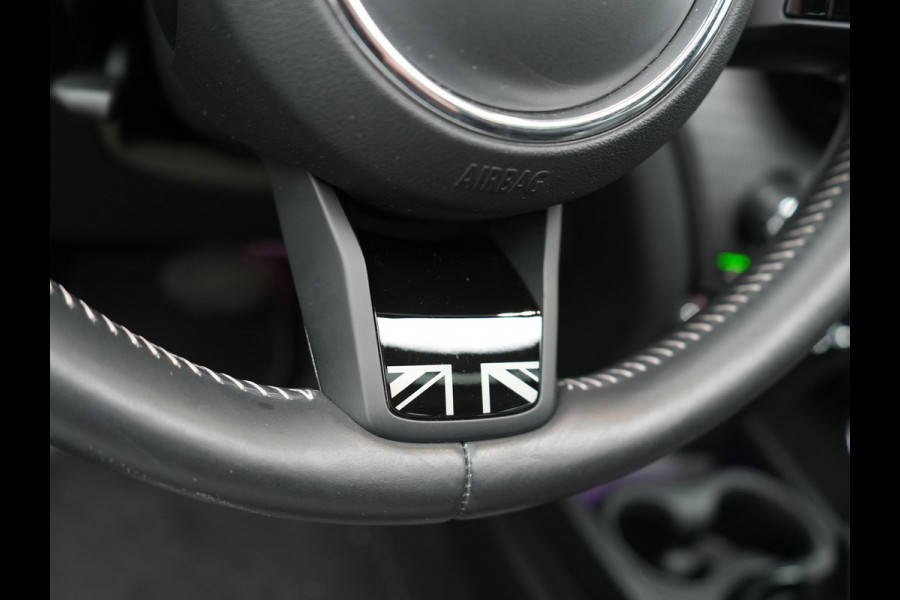 MINI Countryman 1.5 Cooper S E ALL4 MINI Yours PHEV 220pk Dealer O.H | Panodak | Adaptive Cruise | Head Up | Lederen Sportstoelen Verwarmd | 19"L.M | Camera | Sfeerverlichting | Keyless | Apple Carplay | Plug In Hybrid