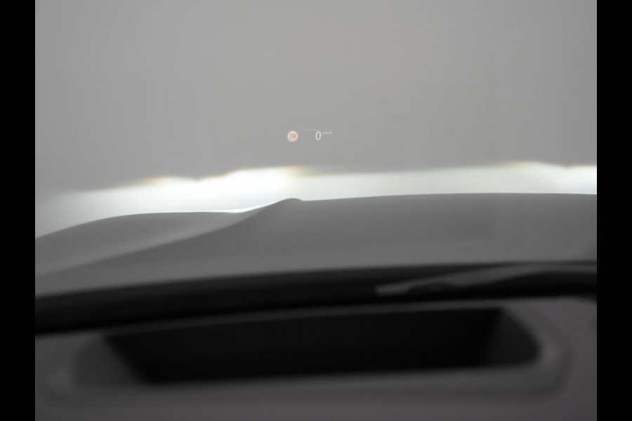 BMW 3 Serie Touring 330e M Sport Plug In Hybrid 293pk Dealer O.H. PHEV | Head Up | Camera | Laser LED | Sfeerverlichting | Vernasca Lederen Sportstoelen & Stuur Verwarmd | Apple Carplay | Keyless | Blis | 19"L.M | Virtual | Navigatie | DAB |