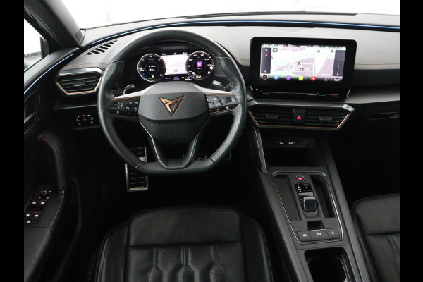 CUPRA Leon 1.4 eHybrid | Panoramadak | Stoelverwarming | Leder | Carplay | Adaptive cruise | Camera | Navigatie | Park Assist | Sportstoelen | Full LED | Sfeerverlichting | PHEV | Plug In