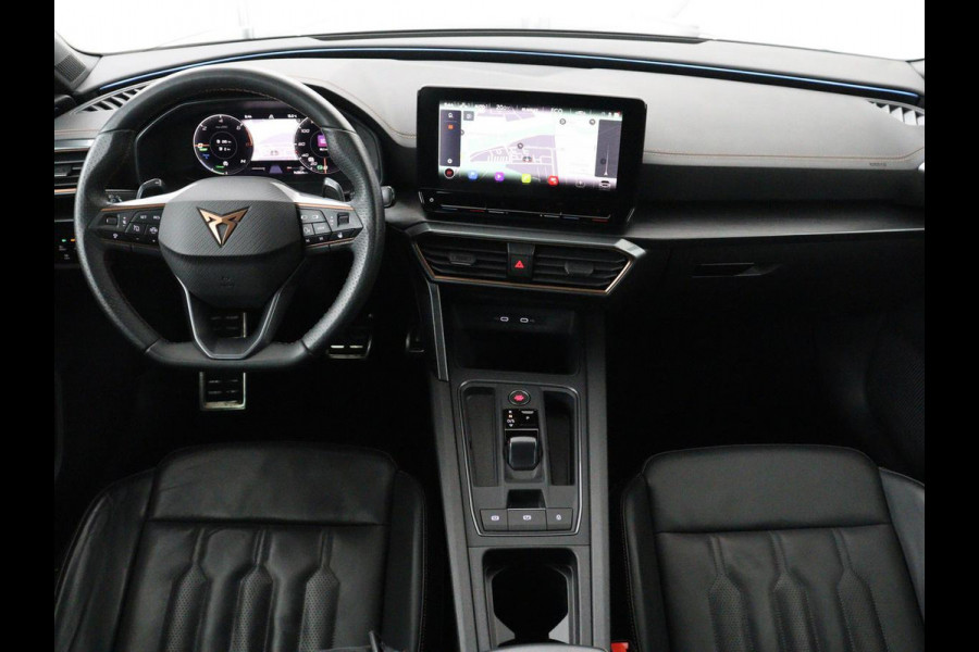 CUPRA Leon 1.4 eHybrid | Panoramadak | Stoelverwarming | Leder | Carplay | Adaptive cruise | Camera | Navigatie | Park Assist | Sportstoelen | Full LED | Sfeerverlichting | PHEV | Plug In