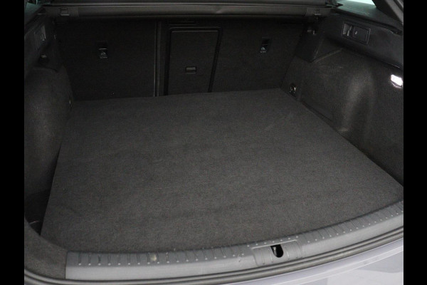 CUPRA Leon 1.4 eHybrid | Panoramadak | Stoelverwarming | Leder | Carplay | Adaptive cruise | Camera | Navigatie | Park Assist | Sportstoelen | Full LED | Sfeerverlichting | PHEV | Plug In