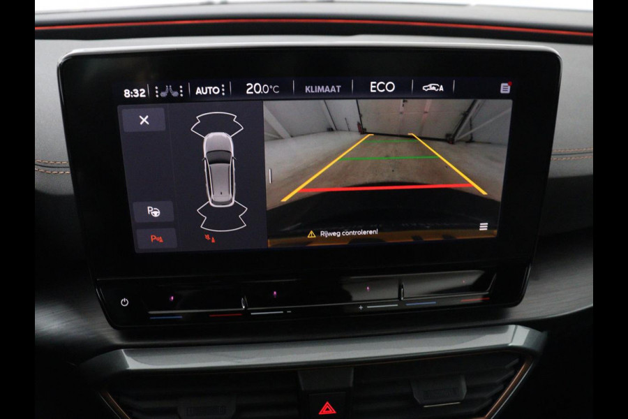 CUPRA Leon 1.4 eHybrid | Panoramadak | Stoelverwarming | Leder | Carplay | Adaptive cruise | Camera | Navigatie | Park Assist | Sportstoelen | Full LED | Sfeerverlichting | PHEV | Plug In