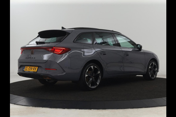CUPRA Leon 1.4 eHybrid | Panoramadak | Stoelverwarming | Leder | Carplay | Adaptive cruise | Camera | Navigatie | Park Assist | Sportstoelen | Full LED | Sfeerverlichting | PHEV | Plug In