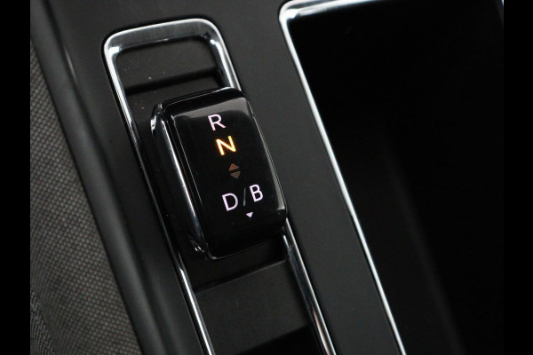 Škoda ENYAQ iV 60 | SOH 90% | Half leder | Carplay | Navigatie | Sfeerverlichting | Parkeerhulp | Full LED | Cruise control | Climate control