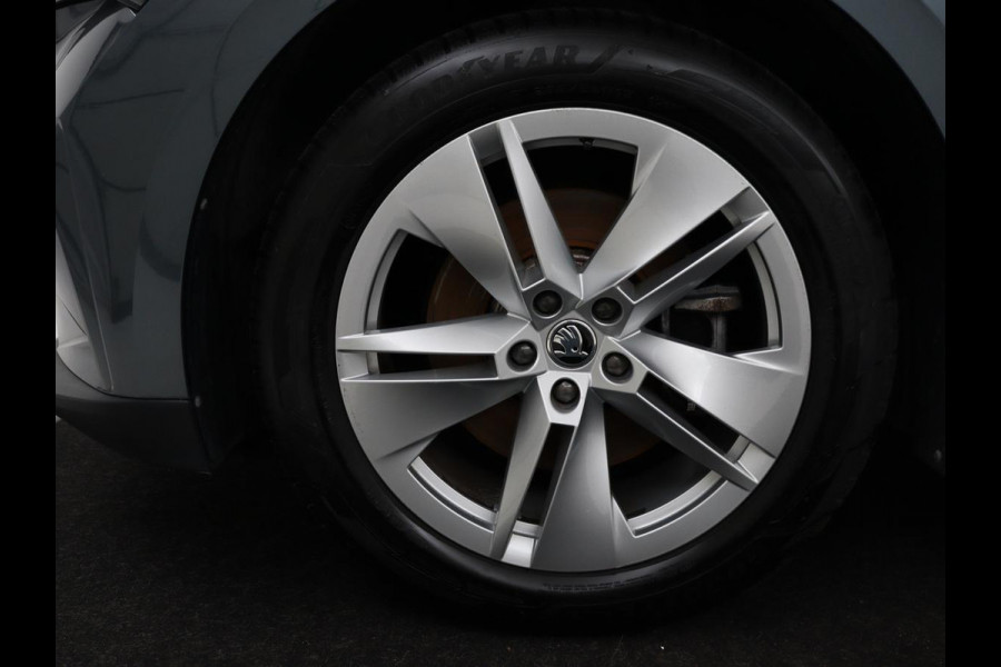 Škoda ENYAQ iV 60 | SOH 90% | Half leder | Carplay | Navigatie | Sfeerverlichting | Parkeerhulp | Full LED | Cruise control | Climate control