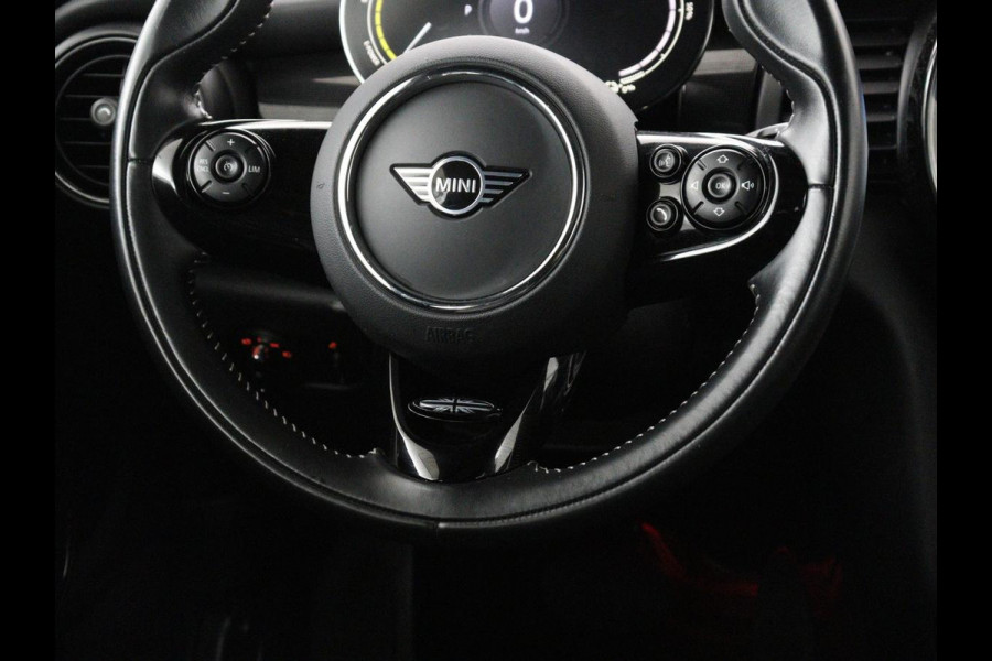 MINI Mini Electric Yours 33 kWh | SOH 100% | 3 Fase | Panoramadak | Leder | Stoelverwarming | Head-Up | Harman/Kardon | Camera | Carplay | Matrix LED | Navigatie | Keyless