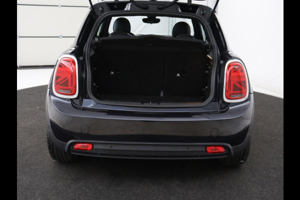 MINI Mini Electric Yours 33 kWh | SOH 100% | 3 Fase | Panoramadak | Leder | Stoelverwarming | Head-Up | Harman/Kardon | Camera | Carplay | Matrix LED | Navigatie | Keyless