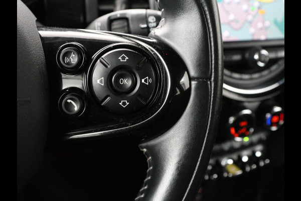 MINI Mini Electric Yours 33 kWh | SOH 100% | 3 Fase | Panoramadak | Leder | Stoelverwarming | Head-Up | Harman/Kardon | Camera | Carplay | Matrix LED | Navigatie | Keyless