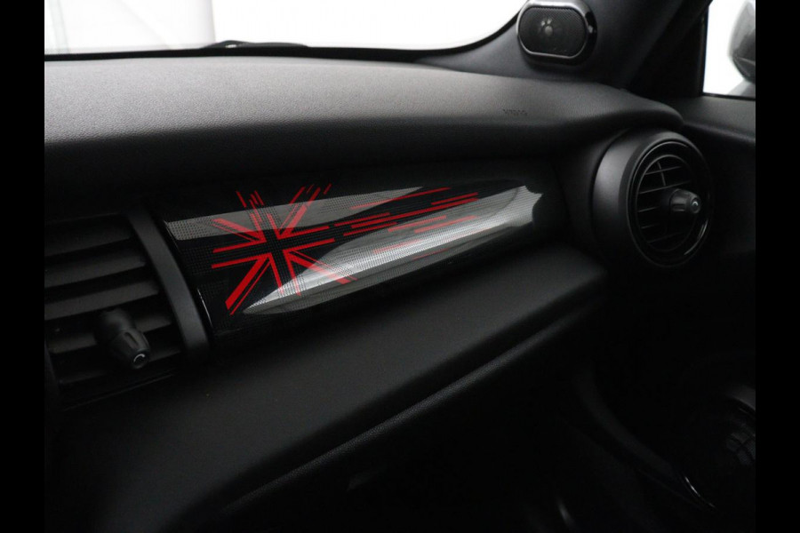 MINI Mini Electric Yours 33 kWh | SOH 100% | 3 Fase | Panoramadak | Leder | Stoelverwarming | Head-Up | Harman/Kardon | Camera | Carplay | Matrix LED | Navigatie | Keyless