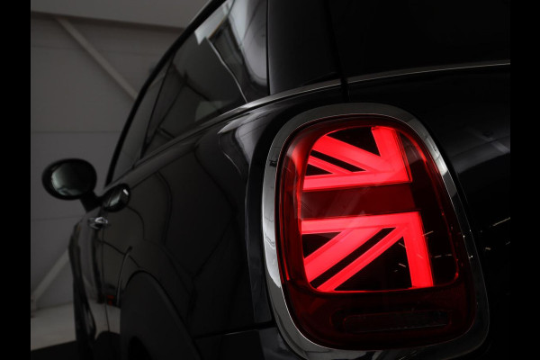 MINI Mini Electric Yours 33 kWh | SOH 100% | 3 Fase | Panoramadak | Leder | Stoelverwarming | Head-Up | Harman/Kardon | Camera | Carplay | Matrix LED | Navigatie | Keyless