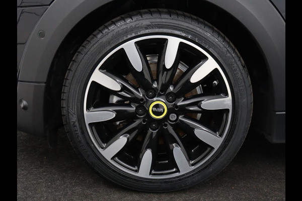 MINI Mini Electric Yours 33 kWh | SOH 100% | 3 Fase | Panoramadak | Leder | Stoelverwarming | Head-Up | Harman/Kardon | Camera | Carplay | Matrix LED | Navigatie | Keyless