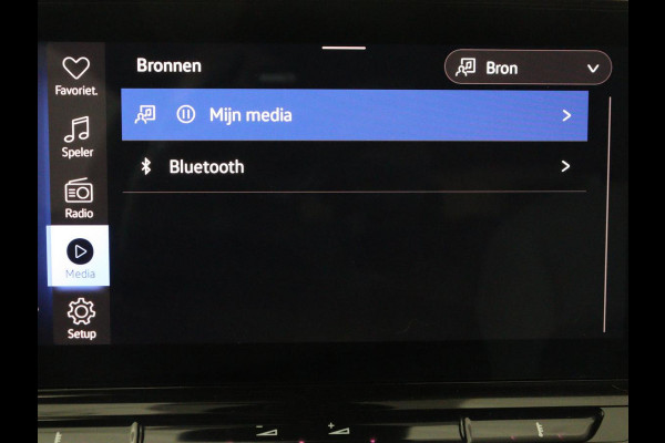 Volkswagen ID.3 Business 58 kWh | Stoel & stuurverwarming | Matrix LED | Carplay | Camera | Adaptive cruise | Keyless | Navigatie | Parkeerhulp | Bluetooth