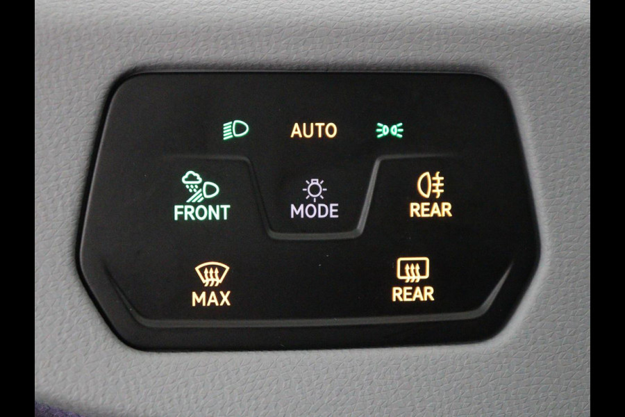 Volkswagen ID.3 Business 58 kWh | Stoel & stuurverwarming | Matrix LED | Carplay | Camera | Adaptive cruise | Keyless | Navigatie | Parkeerhulp | Bluetooth