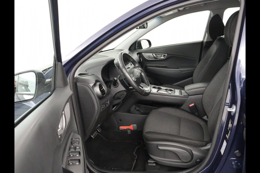 Hyundai Kona EV Comfort 64 kWh | SOH 100% | 3 Fase | Adaptive cruise | Krell Audio | Warmtepomp | Keyless | Camera | Carplay | Navigatie