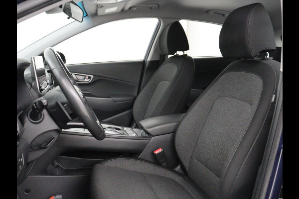 Hyundai Kona EV Comfort 64 kWh | SOH 100% | 3 Fase | Adaptive cruise | Krell Audio | Warmtepomp | Keyless | Camera | Carplay | Navigatie