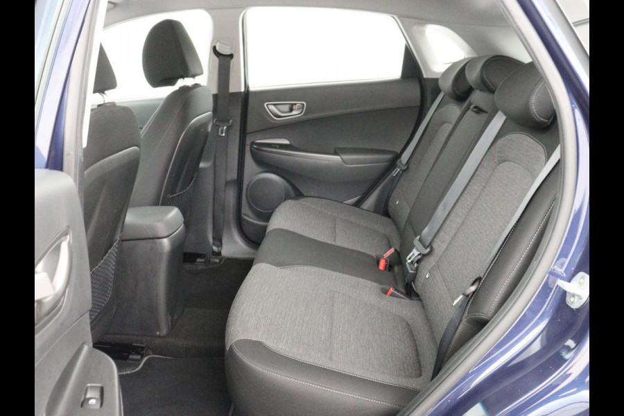 Hyundai Kona EV Comfort 64 kWh | SOH 100% | 3 Fase | Adaptive cruise | Krell Audio | Warmtepomp | Keyless | Camera | Carplay | Navigatie