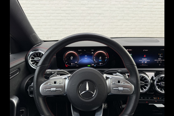 Mercedes-Benz CLA-Klasse Shooting Brake 250 e AMG Line | Pano | Trekhaak | Ambient Light | Camera | LED | 19 inch