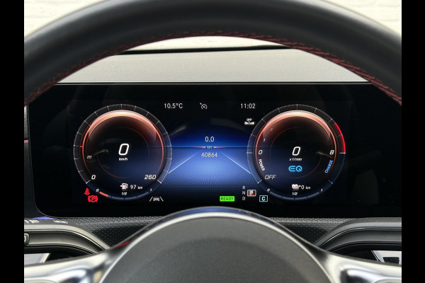 Mercedes-Benz CLA-Klasse Shooting Brake 250 e AMG Line | Pano | Trekhaak | Ambient Light | Camera | LED | 19 inch