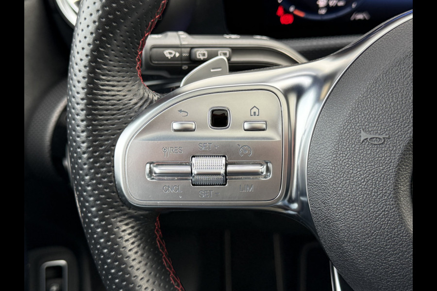 Mercedes-Benz CLA-Klasse Shooting Brake 250 e AMG Line | Pano | Trekhaak | Ambient Light | Camera | LED | 19 inch