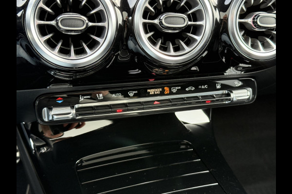 Mercedes-Benz CLA-Klasse Shooting Brake 250 e AMG Line | Pano | Trekhaak | Ambient Light | Camera | LED | 19 inch
