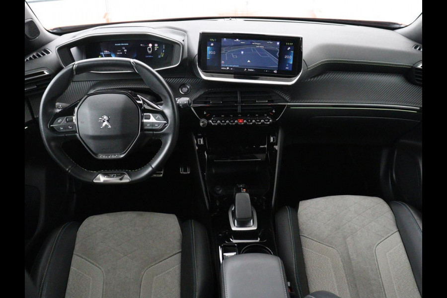 Peugeot e-2008 EV GT 50 kWh | SOH 91% | 3 Fase | Panoramadak | Leder/Alcantara | Adaptive cruise | Carplay | 18'' | Camera | Navigatie | Climate control | Dodehoek detectie | Cruise control