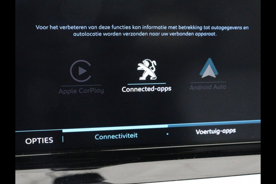 Peugeot e-2008 EV GT 50 kWh | SOH 91% | 3 Fase | Panoramadak | Leder/Alcantara | Adaptive cruise | Carplay | 18'' | Camera | Navigatie | Climate control | Dodehoek detectie | Cruise control