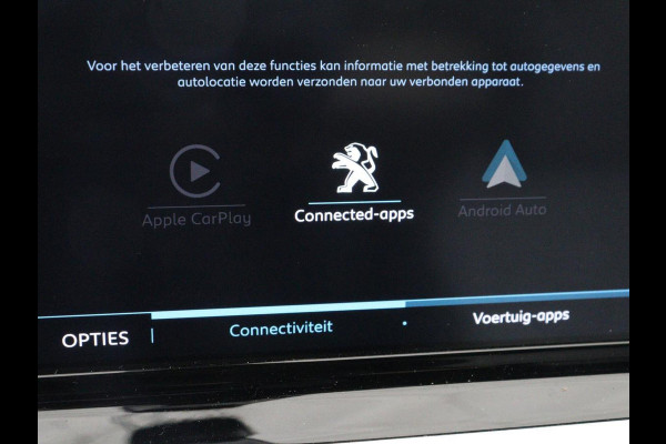 Peugeot e-2008 EV GT 50 kWh | SOH 91% | 3 Fase | Panoramadak | Leder/Alcantara | Adaptive cruise | Carplay | 18'' | Camera | Navigatie | Climate control | Dodehoek detectie | Cruise control