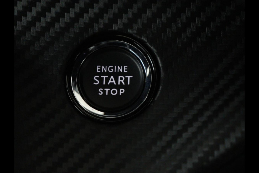 Peugeot e-2008 EV GT 50 kWh | SOH 91% | 3 Fase | Panoramadak | Leder/Alcantara | Adaptive cruise | Carplay | 18'' | Camera | Navigatie | Climate control | Dodehoek detectie | Cruise control