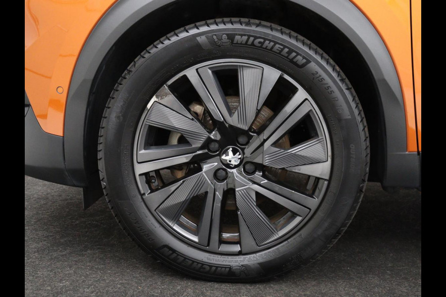 Peugeot e-2008 EV GT 50 kWh | SOH 91% | 3 Fase | Panoramadak | Leder/Alcantara | Adaptive cruise | Carplay | 18'' | Camera | Navigatie | Climate control | Dodehoek detectie | Cruise control