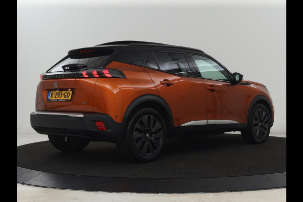 Peugeot e-2008 EV GT 50 kWh | SOH 91% | 3 Fase | Panoramadak | Leder/Alcantara | Adaptive cruise | Carplay | 18'' | Camera | Navigatie | Climate control | Dodehoek detectie | Cruise control