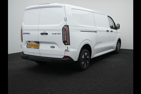 Ford E-Transit Cust. 320 L2H1 Trend 65 kWh 136pk | Navigatie | Adaptieve Cruise Controle | Stoel/Stoel configuratie