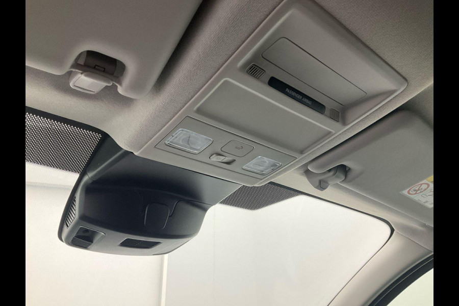 Ford E-Transit Cust. 320 L2H1 Trend 65 kWh 136pk | Navigatie | Adaptieve Cruise Controle | Stoel/Stoel configuratie