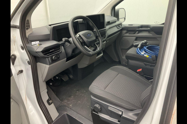 Ford E-Transit Cust. 320 L2H1 Trend 65 kWh 136pk | Navigatie | Adaptieve Cruise Controle | Stoel/Stoel configuratie
