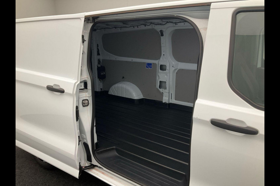 Ford E-Transit Cust. 320 L2H1 Trend 65 kWh 136pk | Navigatie | Adaptieve Cruise Controle | Stoel/Stoel configuratie