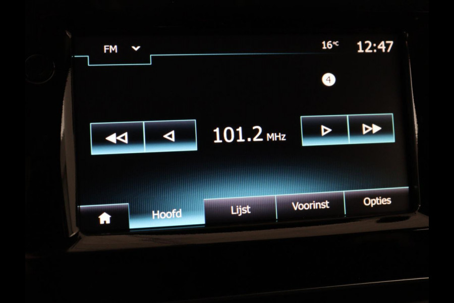 Renault Clio 0.9 TCe Limited | Navigatie | Airco | Cruise control | Keyless | Parkeerhulp | Bluetooth | DAB+ | Lichtmetalen velgen