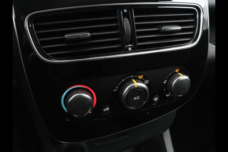 Renault Clio 0.9 TCe Limited | Navigatie | Airco | Cruise control | Keyless | Parkeerhulp | Bluetooth | DAB+ | Lichtmetalen velgen