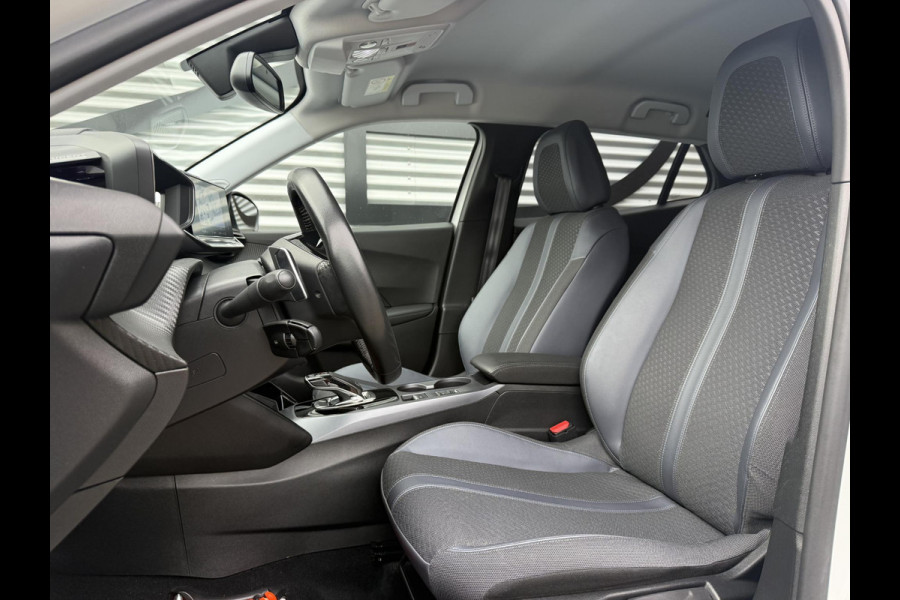 Peugeot 2008 1.2 PureTech Allure 2e Eigenaar|Navi|Camera|Carplay|Clima|Cruise|Dealer Onderhouden|N.A.P|APK tot 07-2026