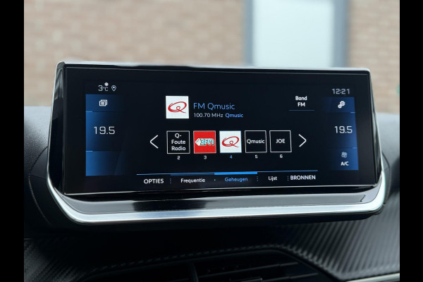 Peugeot 2008 1.2 PureTech Allure 2e Eigenaar|Navi|Camera|Carplay|Clima|Cruise|Dealer Onderhouden|N.A.P|APK tot 07-2026