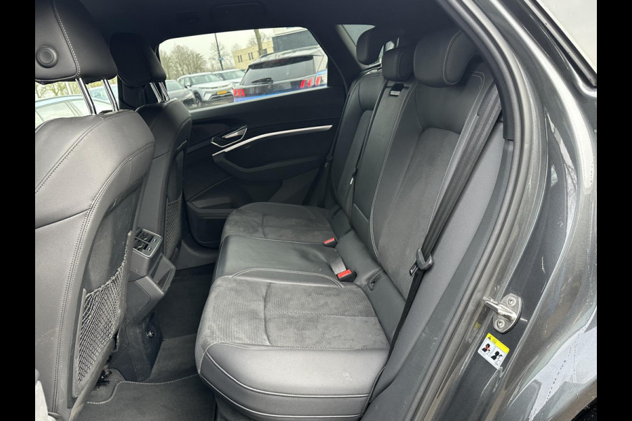 Audi e-tron 55 quattro S edition 95 kWh S-LINE BINNEN & BUITEN | SOH 94% | ORIG. NL AUTO | CAMERA | ELEK. KOFFERBAK | ADAPTIEVE CRUISE CONTROL | STOELVERWARMING | MEMORY SEATS |AFN. TREKHAAK | AUDI DEALER ONDERHOUDEN | RIJKLAAR + 12 MND BOVAG GARANTIE