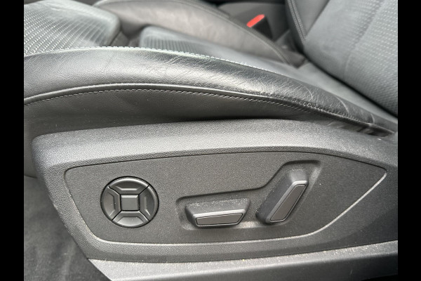 Audi e-tron 55 quattro S edition 95 kWh S-LINE BINNEN & BUITEN | SOH 94% | ORIG. NL AUTO | CAMERA | ELEK. KOFFERBAK | ADAPTIEVE CRUISE CONTROL | STOELVERWARMING | MEMORY SEATS |AFN. TREKHAAK | AUDI DEALER ONDERHOUDEN | RIJKLAAR + 12 MND BOVAG GARANTIE