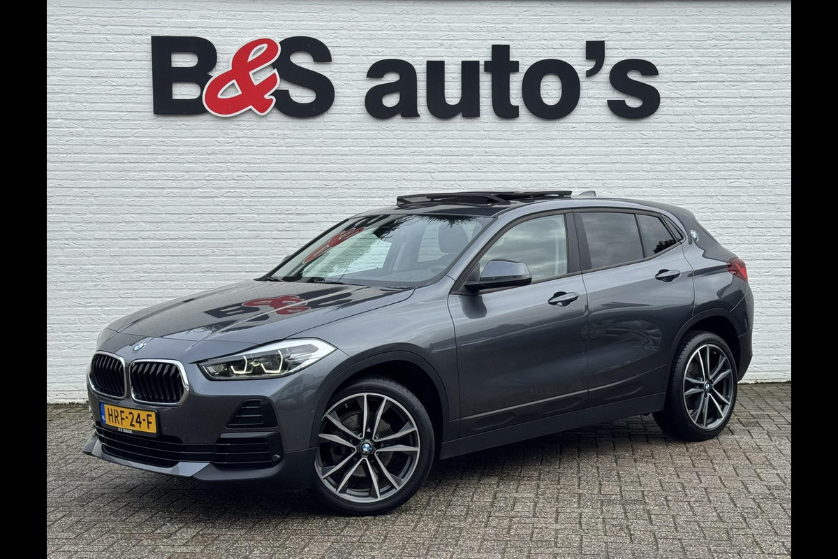 BMW X2 SDrive18i High Executive LED 19" M-sport velgen Panorama Sfeer verlichting Leder Cruise Clima