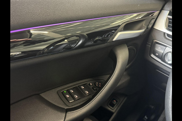 BMW X2 SDrive18i High Executive LED 19" M-sport velgen Panorama Sfeer verlichting Leder Cruise Clima