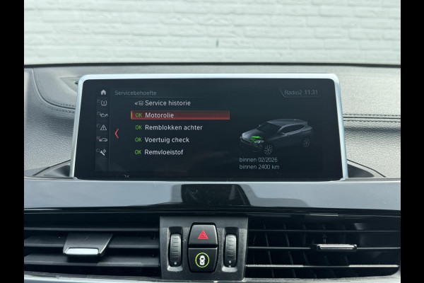 BMW X2 SDrive18i High Executive LED 19" M-sport velgen Panorama Sfeer verlichting Leder Cruise Clima