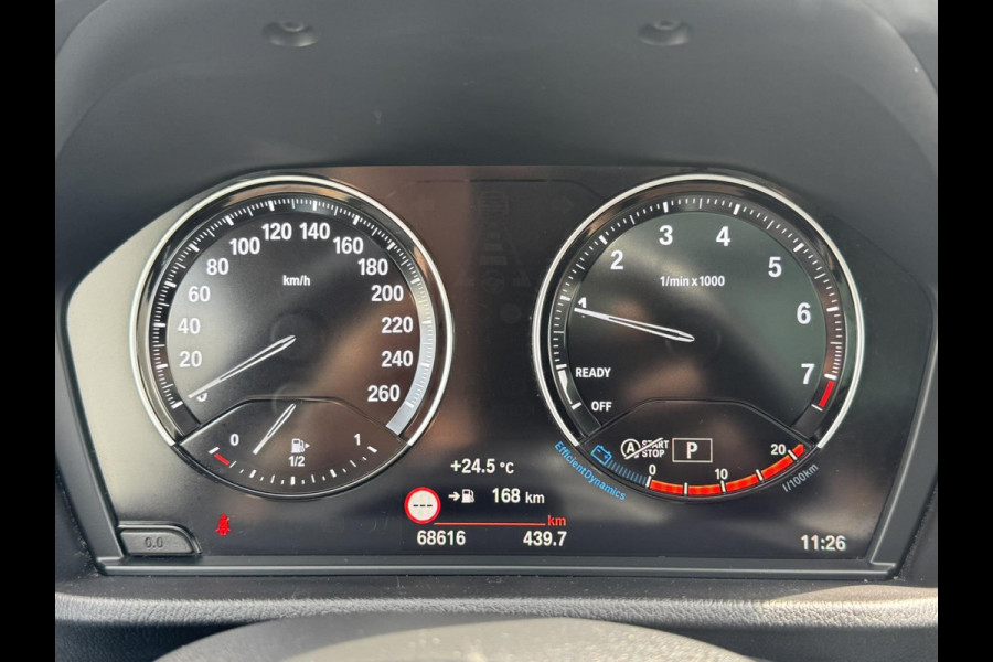 BMW X2 SDrive18i High Executive LED 19" M-sport velgen Panorama Sfeer verlichting Leder Cruise Clima